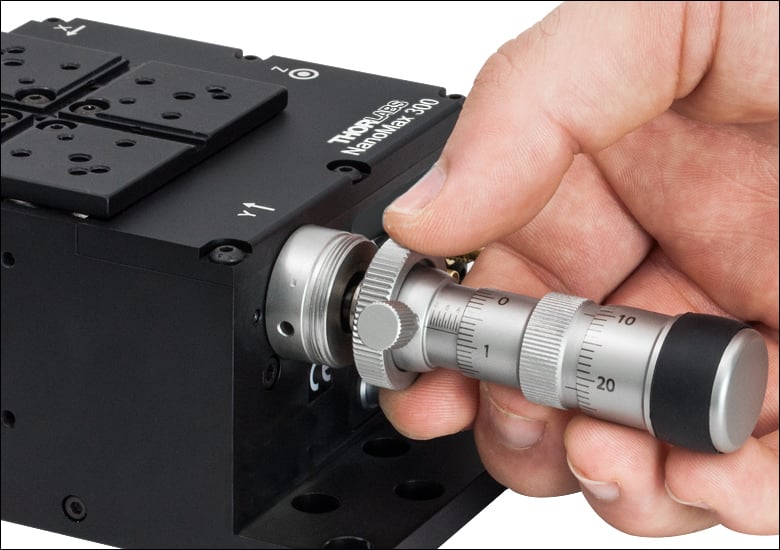 Thorlabs · マイクロメータヘッド、移動量8 mm、NanoMax™および