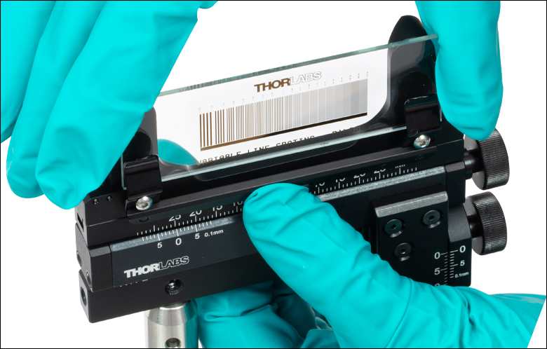 Thorlabs · XY移動マウント、ポスト取付け可能